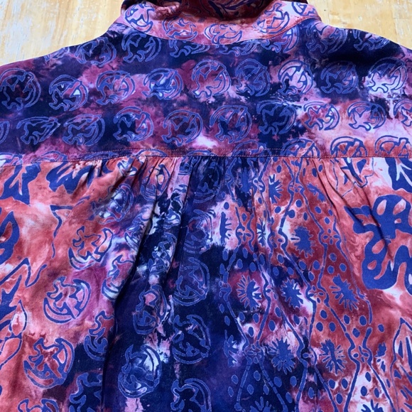 Multicolored Nomadic Traders Rayon Batik Shirt, S, for men too, runs large. - Picture 8 of 11